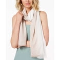 thumbnail image 1 of Calvin Klein Écharpes Douces Logo Ombré pour Femmes, Latte, 1 of 1