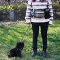 thumbnail image 3 of Bolsa de golosinas para perros para entrenamiento: dispensador de bolsas de caca integrado con soporte oculto para botella de agua, riñonera con cinturón de manos libres, ideal para clases de cachorros, viajes, correr, caminar, senderismo MFZFUKR 220563-1, 3 of 8