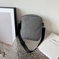 thumbnail image 3 of Bolso bandolera informal para hombre y mujer con bolsillo con insignia transparente, Bolso cruzado liso de nailon, 3 of 9