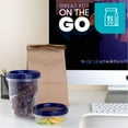thumbnail image 3 of Contenedores de delicatessen PLASTICPRO de 950 ml, paquete de 72 con tapas giratorias azules, 3 of 7