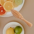 thumbnail image 3 of Exprimidor de cítricos de madera de haya, exprimidor de limón, herramientas para bebidas de frutas, triturador manual, suministros de cocina, 3 of 8