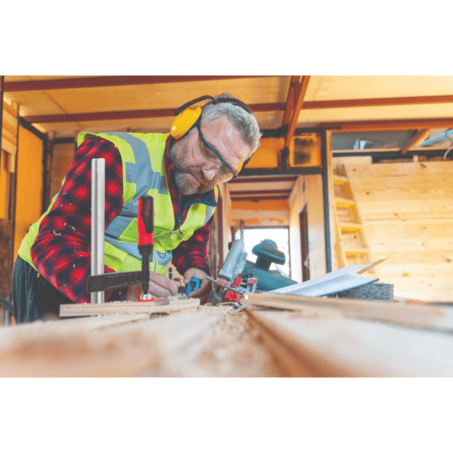 Bessey 24" Bar Clamp, 5-1/2" Throat Depth TG5.524+2K