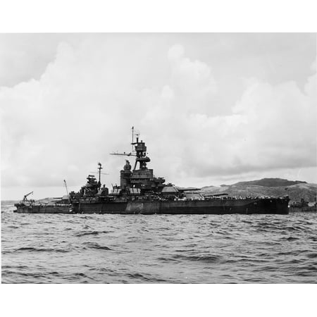 LAMINATED POSTER The U.S. Navy battleship USS Pennsylvania (BB-38) at anchor at an unidentified location, 1945-1946. Poster Print 24 x