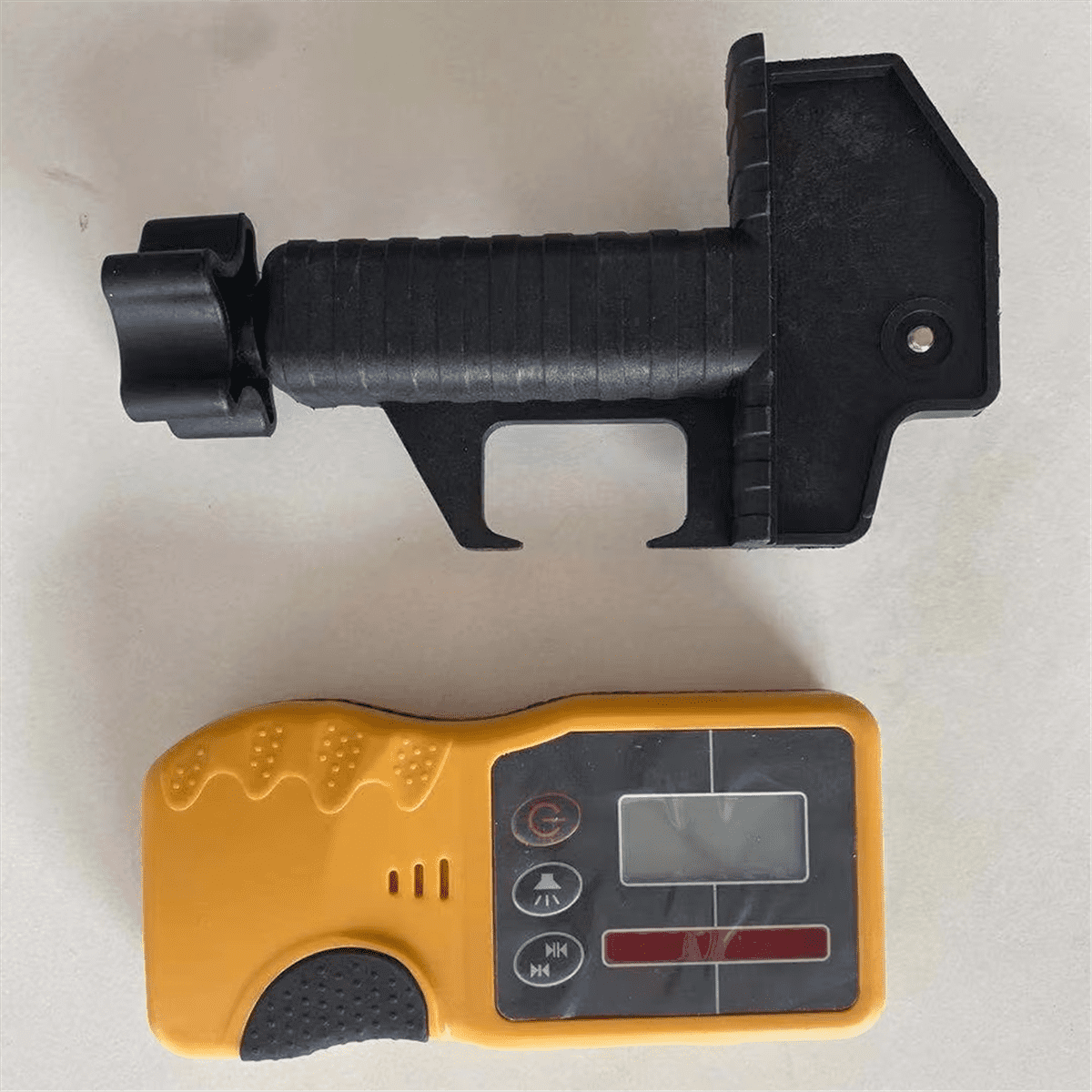 Receiver of Self-Leveling Rotary Laser Level Ourdoor RRotating Laser Level Detector with Heavy-Duty Clamp Green Light,1 * Laser Level,Yellow