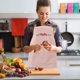 thumbnail image 4 of unbranded Delantal De Cocina Impermeable Rosa Con Ajuste Regulable Y, 4 of 8