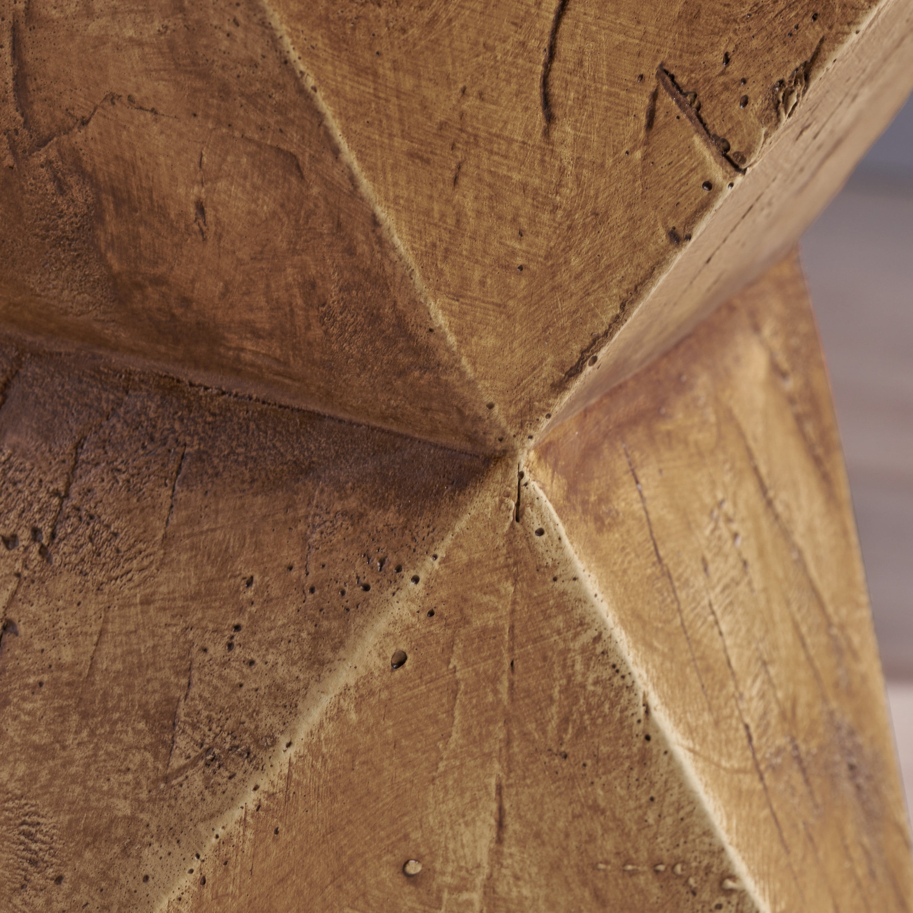Outdoor Abstract Hourglass Side Table, Wood Look Concrete Accent Table for Patio Garden