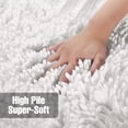 thumbnail image 2 of Set de alfombras de baño Yimobra Luxury Shaggy, extra gruesas, color blanco, 2 of 9
