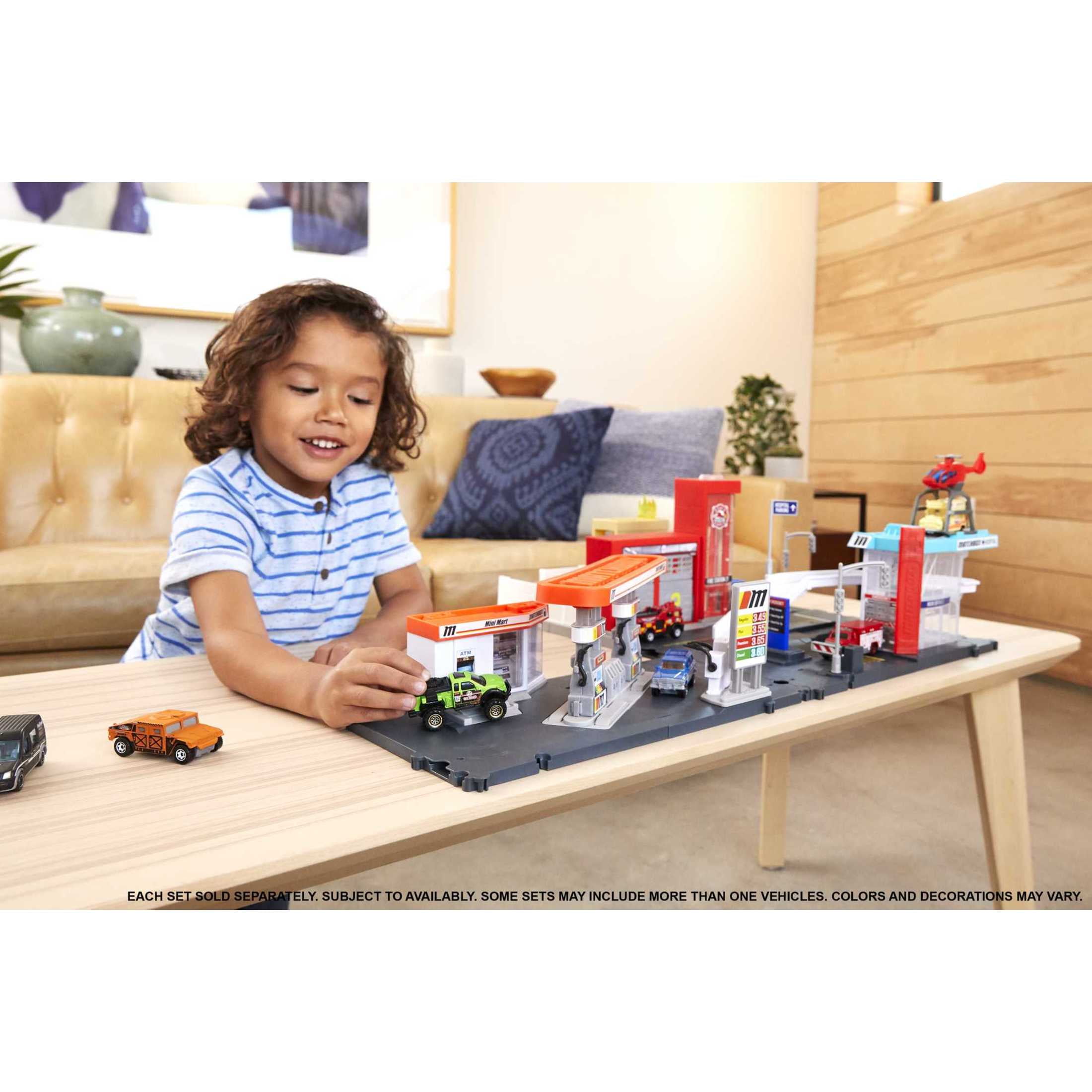 Matchbox Action Drivers Fire Station Rescue Playset & 1:64 Scale Toy Firetruck with Lights & Sounds