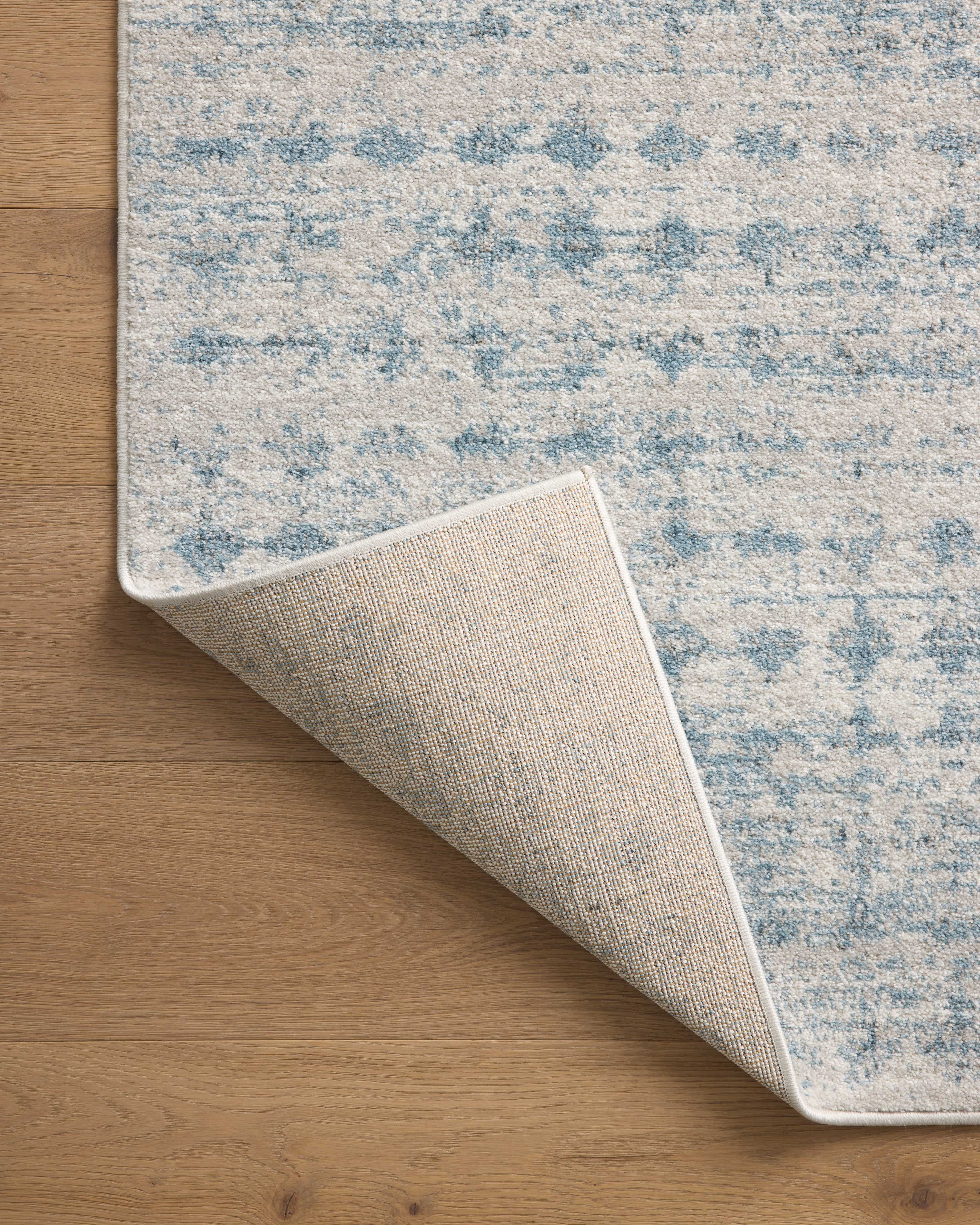 Loloi Kamala Sky / Dove 6'-7" x 9'-6" Area Rug
