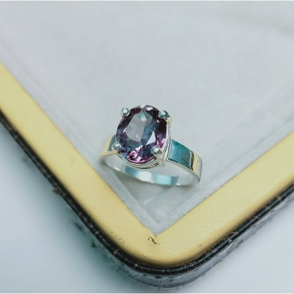 Natural Certifed alexandrite ring, 925 Sterling Silver Ring, Color Change Stone Ring, Oval Cut Alexandrite, Ring for Gift