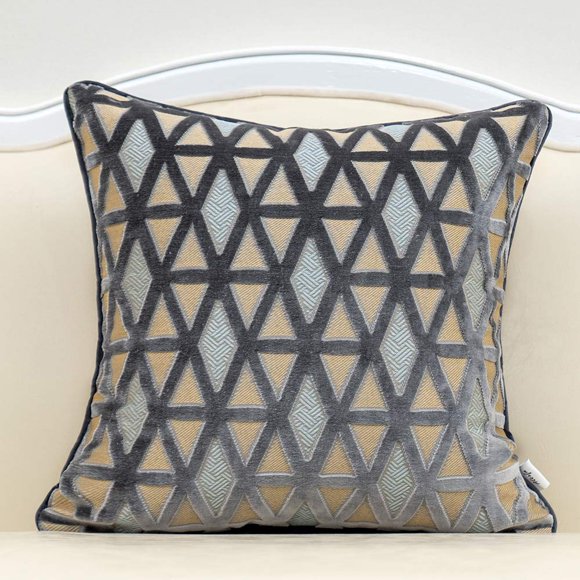 Alerfa 20 x 20 Pouces Carré Diamant à Carreaux Broderie Rayée Coupé Velours Housse de Coussin Luxe Moderne Coussin Housse Décoratif Oreiller pour Canapé Canapé Salon Chambre Voiture, Gris