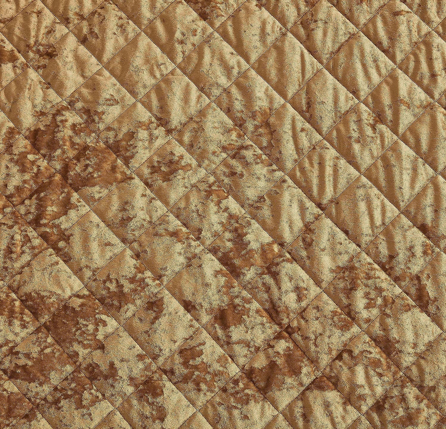 Chezmoi Collection Lux Caramel Gold Velvet Quilt Oversized King Set, 3-Piece Lush Plush Distressed Velvet Bedding All Season Lightweight Bedspread Brushed Microfiber Reverse with Diamond Stitch