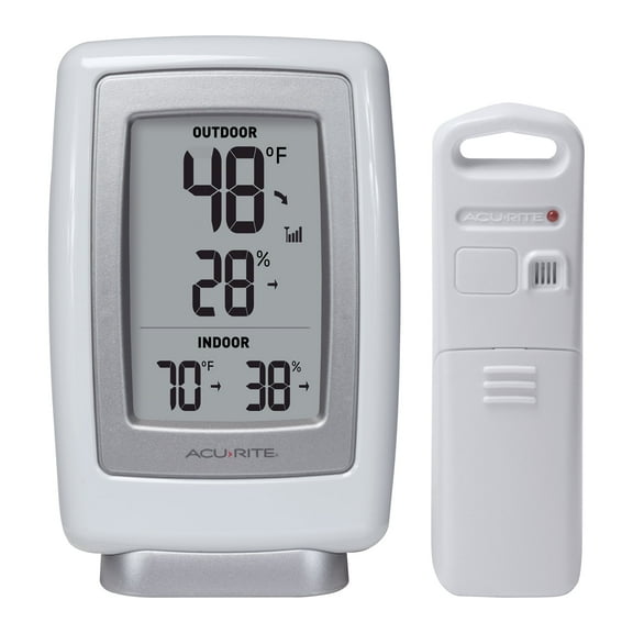 AcuRite Indoor/Outdoor Thermometer with Wireless Temperature Sensor & Hygrometer for Humidity Measurements (00611)