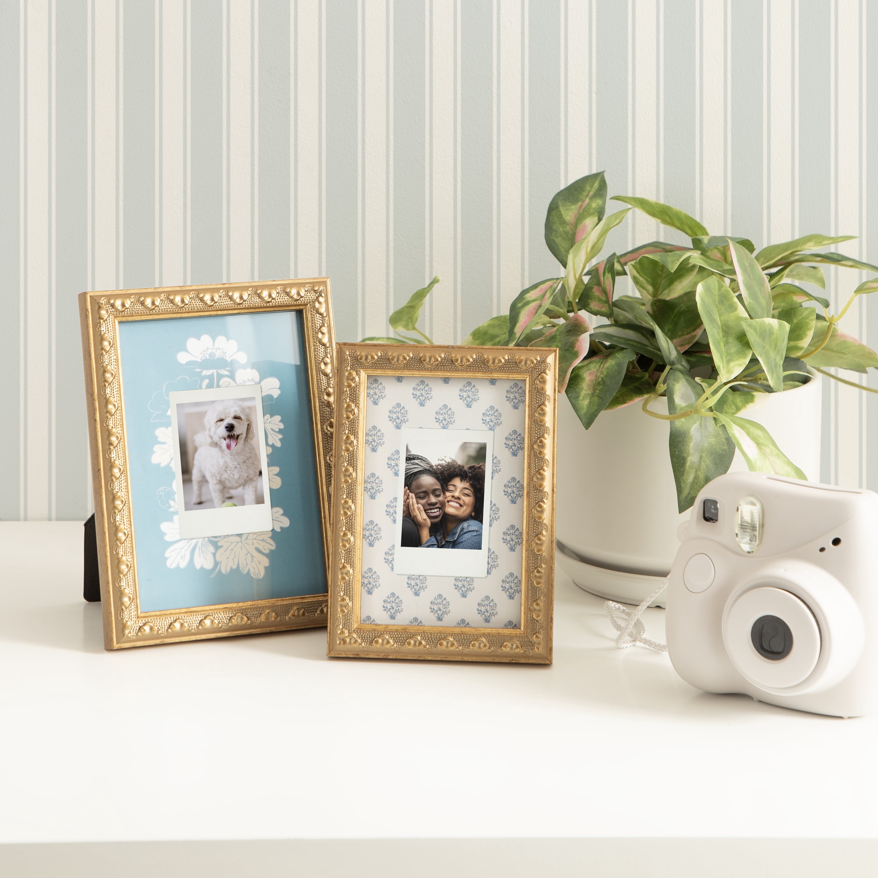 DesignOvation – 5x7 Picture Frame – Slim Ornate Antique Gold Tabletop Photo Frame