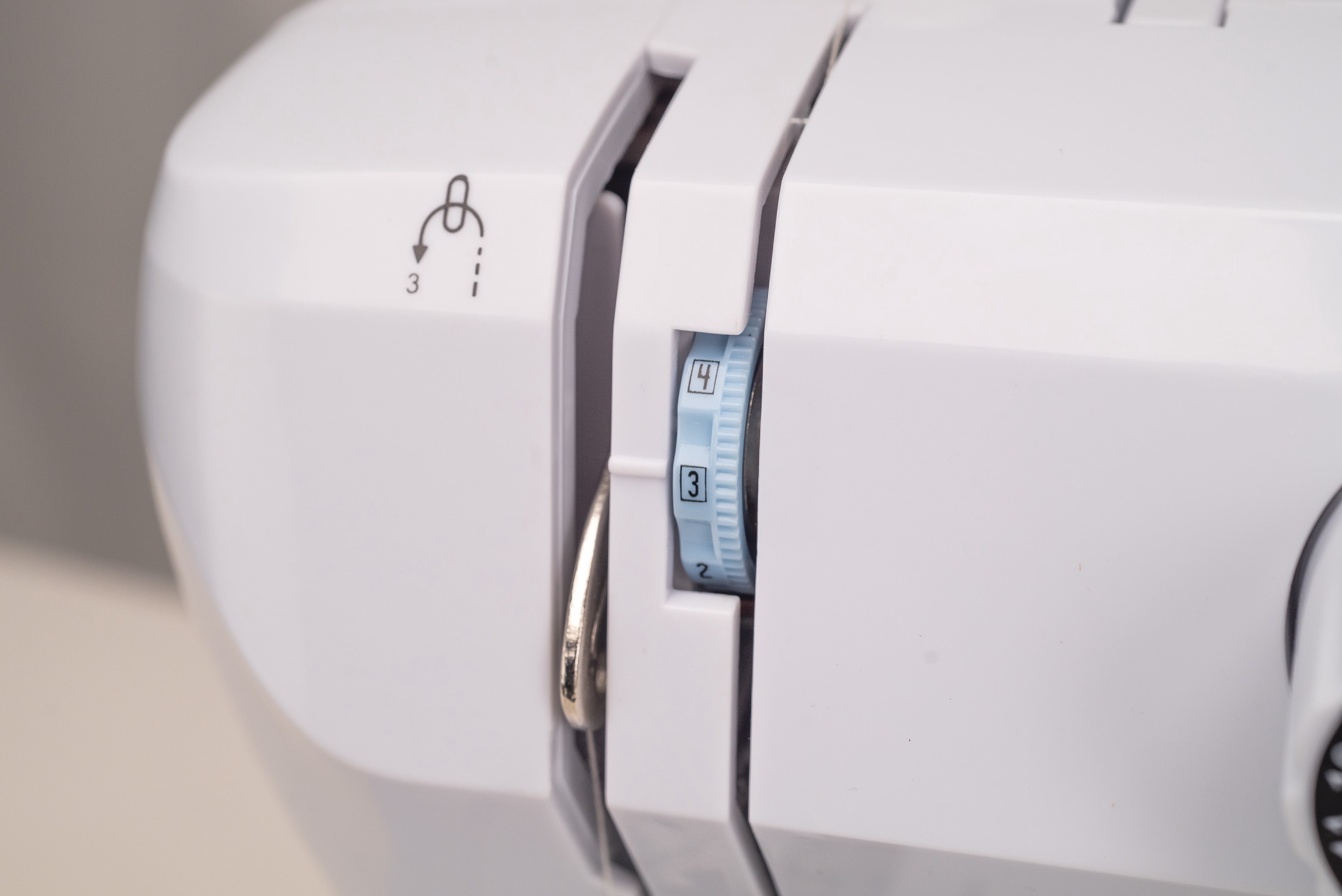 Michley SS-700+ 16-Stitch Desktop Sewing Machine, 863975000143