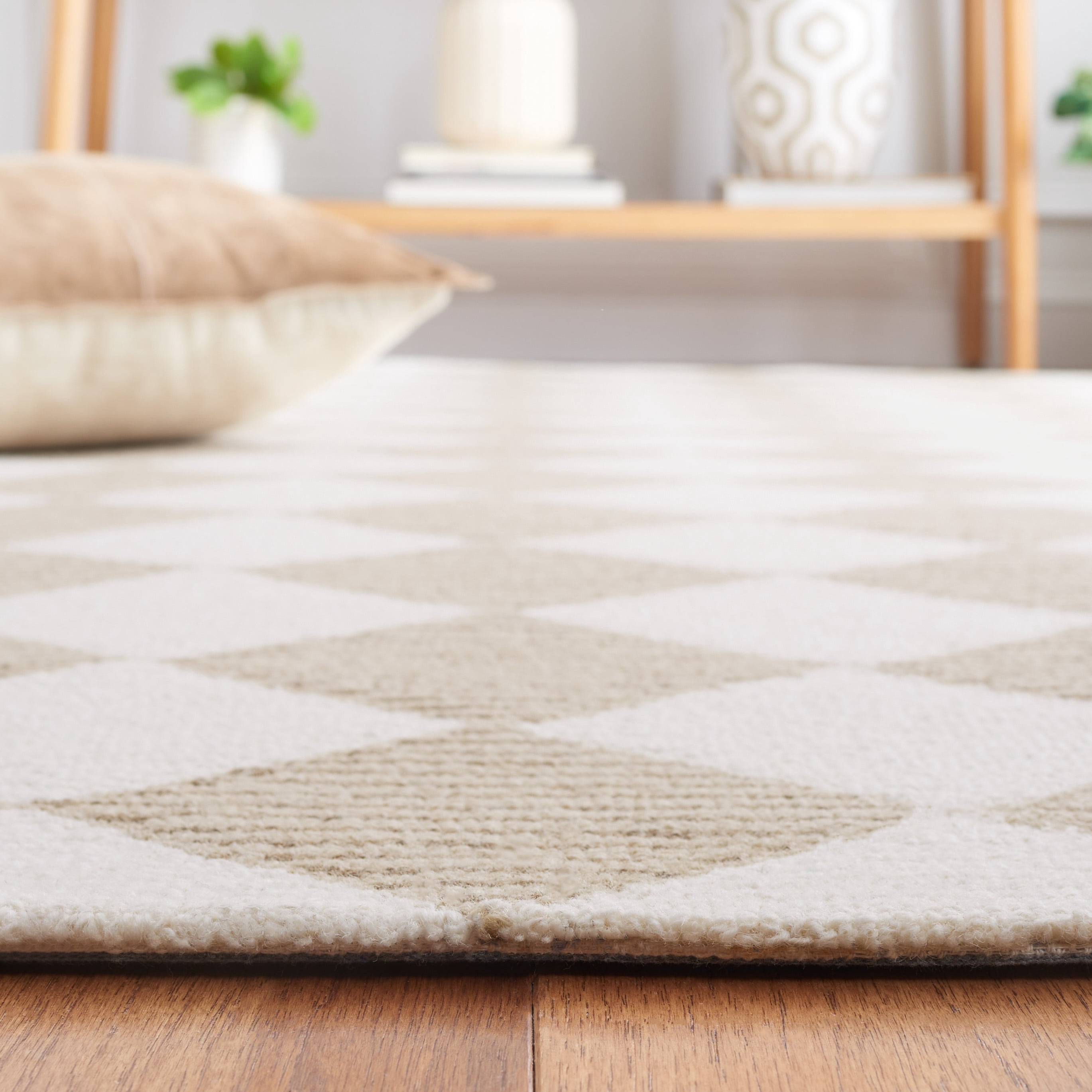 SAFAVIEH Martha Stewart Micro Loop Area Rug, Natural/Beige, 4' x 6'