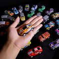thumbnail image 4 of 32 Pcs Voiture pour Enfants Modèle en Métal Moulé sous Pression Garçon 1:64 Véhicule en Alliage avec Boîte à Rétrofriction Jouets Éducatifs pour 3 Ans Cadeaux Ensemble de 32 Pcs, 4 of 6
