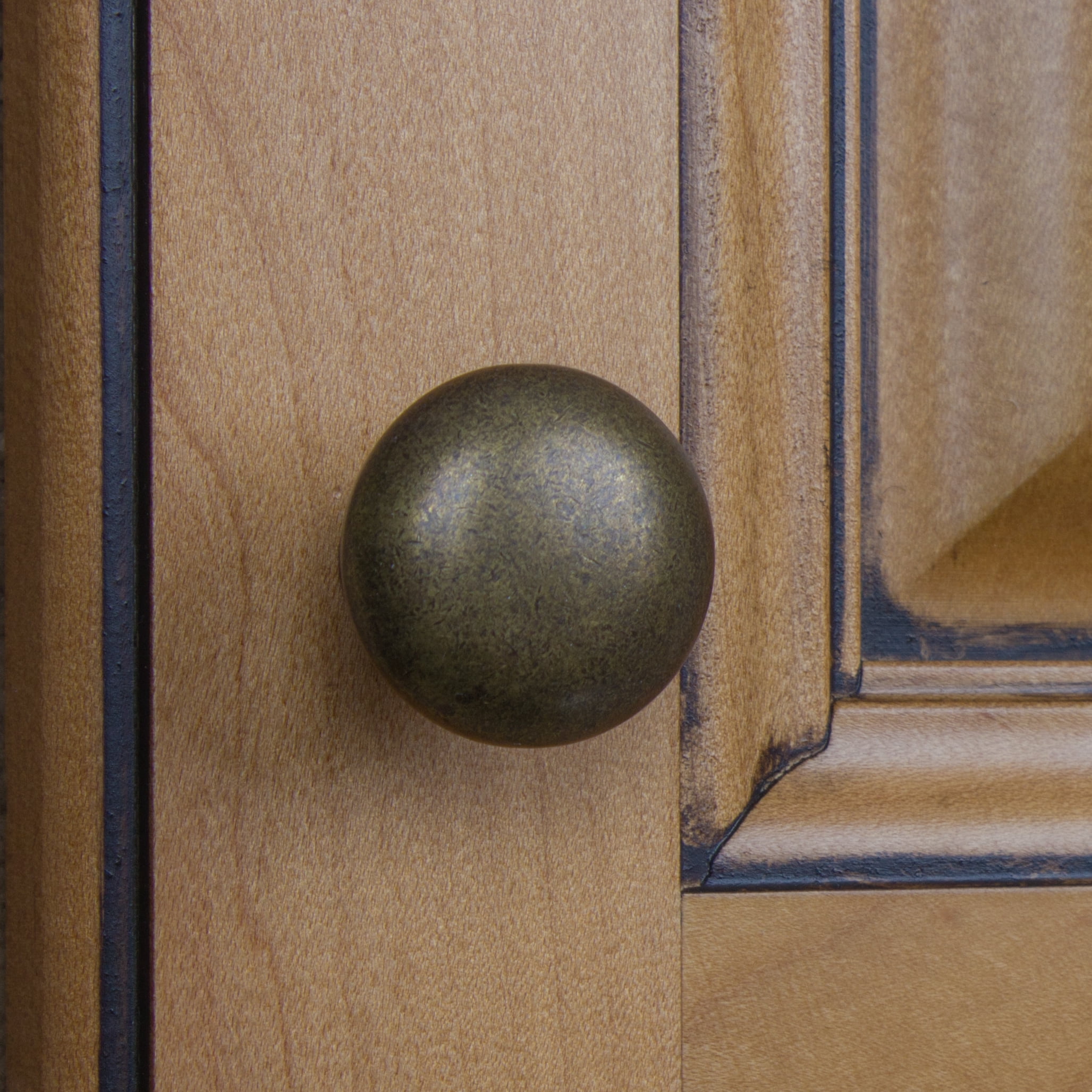 GlideRite 1.125 in. Solid Classic Round Cabinet Knobs, Antique Brass, Pack of 10