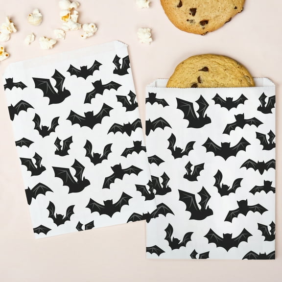 Big Dot of Happiness Black Bats White Paper Treat Bags, Halloween Party Individual Candy Snack Favors, Greaseproof Sandwich Cookie Bags - 25 Count