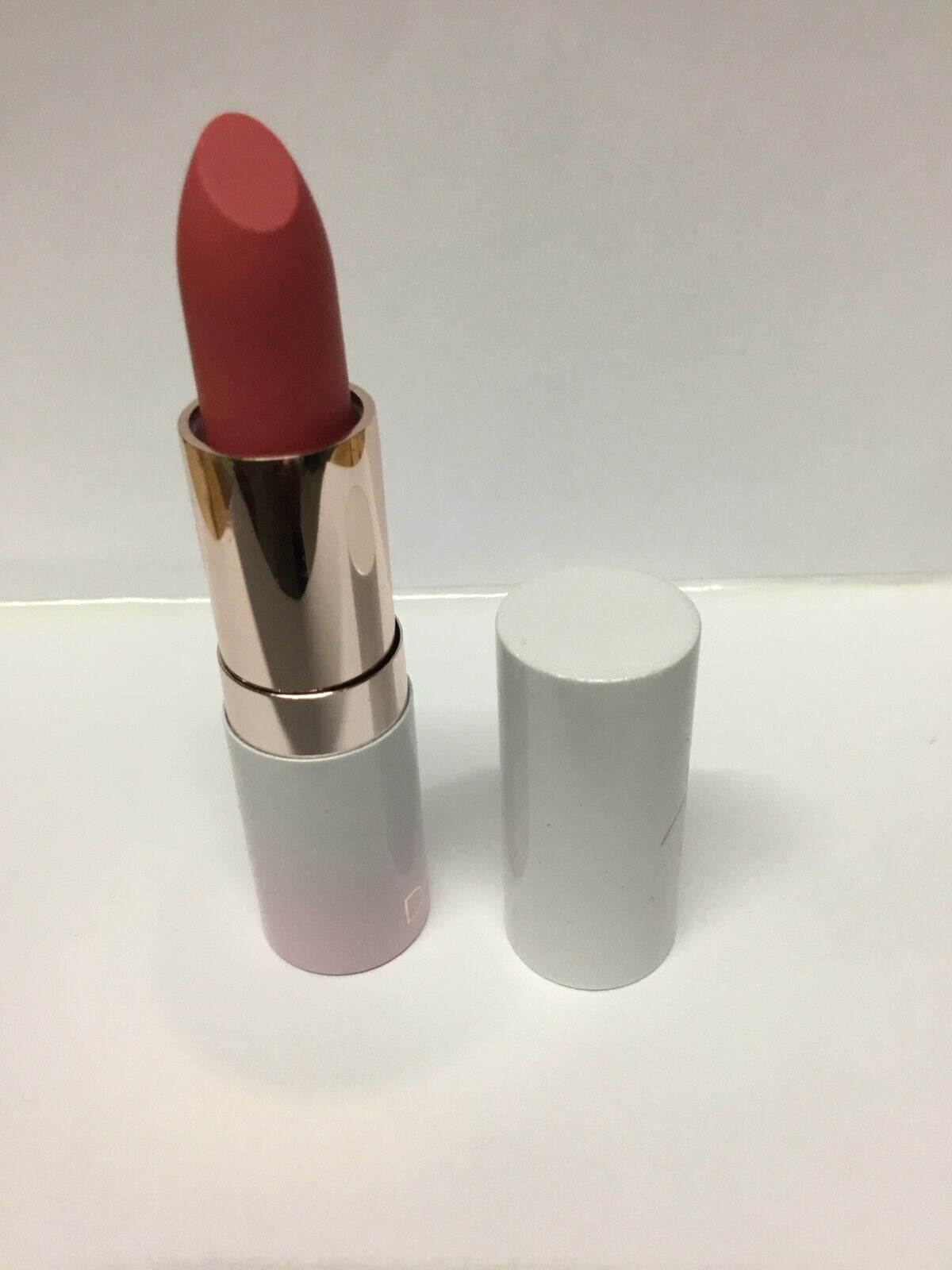 DOLL 10 Lipstick BEAUTY REPORT PINK NEW Full Size