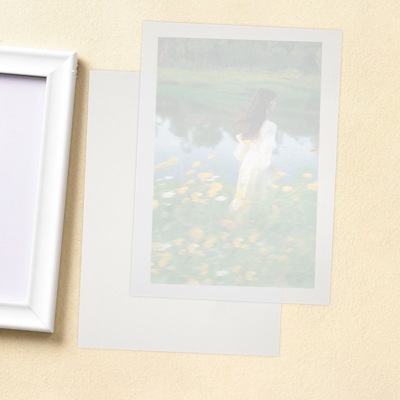 LOLIPPYY A4 Self-Sealing Laminating Pouches Clear Plastic Film for Document and Photo , and Easy to Use