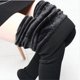 thumbnail image 1 of Leggings de terciopelo perlado para mujer, otoño e invierno, además de pantalones de una pieza acolchados de terciopelo, pantalones ajustados y cálidos, 1 of 6