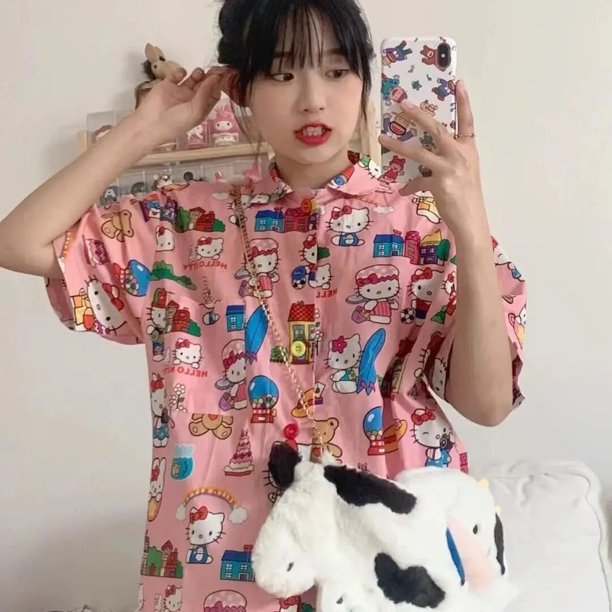 Camisa Sanrio Hello Kitty con estampado de dibujos animados Kawaii de manga corta, Top informal Retro a la moda para mujer Y2K Sweet Girl de verano