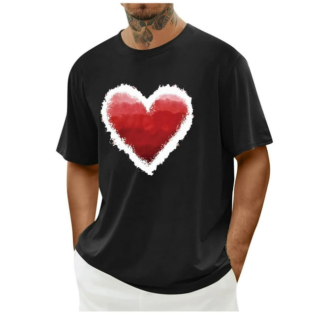 Tops para hombre, blusas y camisas de cuello redondo y manga corta para hombre. Camiseta/camisa informal de cuello redondo y manga corta con estampado de corazones para hombre. Tops de poliéster para