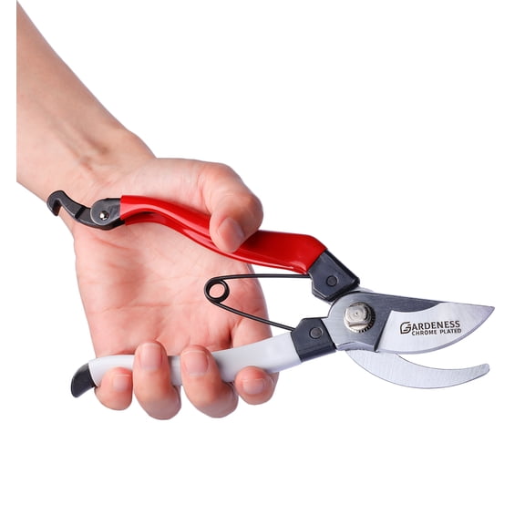 Gardeness Japanese Angled Pruning Shears – Ergonomic Bypass Hand Pruner with SK5 Chrome-Plated Blade Secateurs, Lightweight Chrome Handle with PVC Grip–For Trimming, Harvesting, Fine Gardening Work