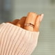 thumbnail image 2 of Anillo de plata de ley S925 con doble capa cruzada, moderno anillo de dedo índice simple de tres líneas para mujer, 2 of 6