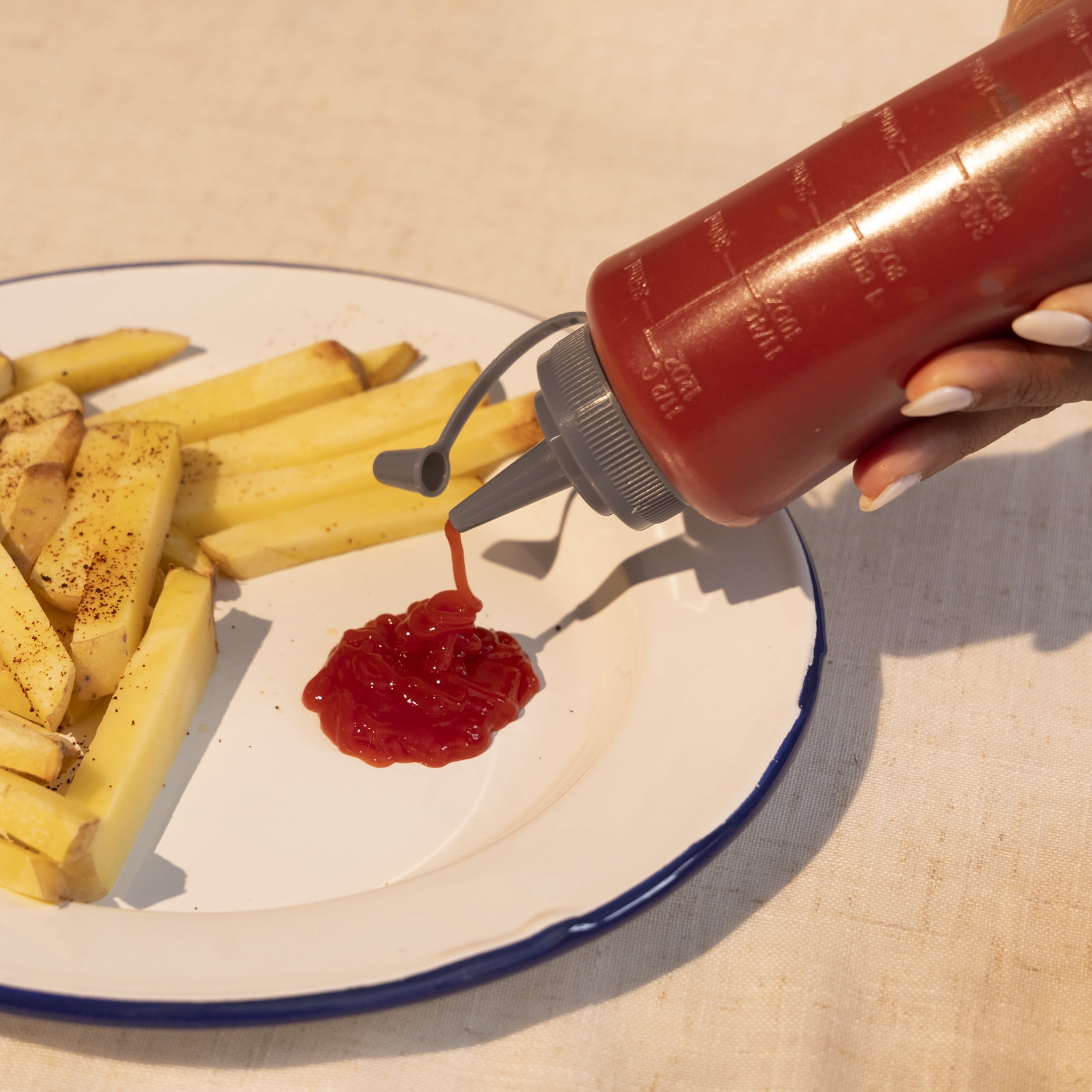 Elements by Thyme & Table Squeeze Bottle in Blue for Condiments