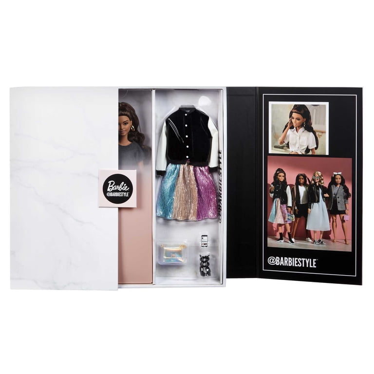 Barbie @Barbiestyle Doll (11.5-in Brunette) with 5 Clothing Pieces