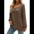 thumbnail image 1 of Blusa Elegante Informal con Cuello en Forma de Corazón y Larga para Mujer, Color Liso, Estilo Túnica, Tipo Suéter. Café S, 1 of 5