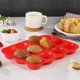 thumbnail image 4 of Molde de silicona para hornear magdalenas | Bandeja redonda antiadherente de 12 cavidades | Pastel de pan budín molde de chocolate | Alta temperatura Duradero | Fácil liberación y limpieza | Rojo |, 4 of 6