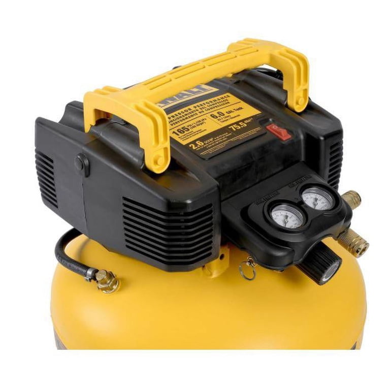 ブラックデッカー　エアコンプレッサー Black & Decker 6 & 18 Gallon Nailer & Brad Air Compressor Combo
