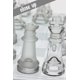 thumbnail image 4 of Juego de ajedrez Gamie Premium de vidrio de 25 cm con 32 pulgadas esmeriladas y transparentes, 4 of 8