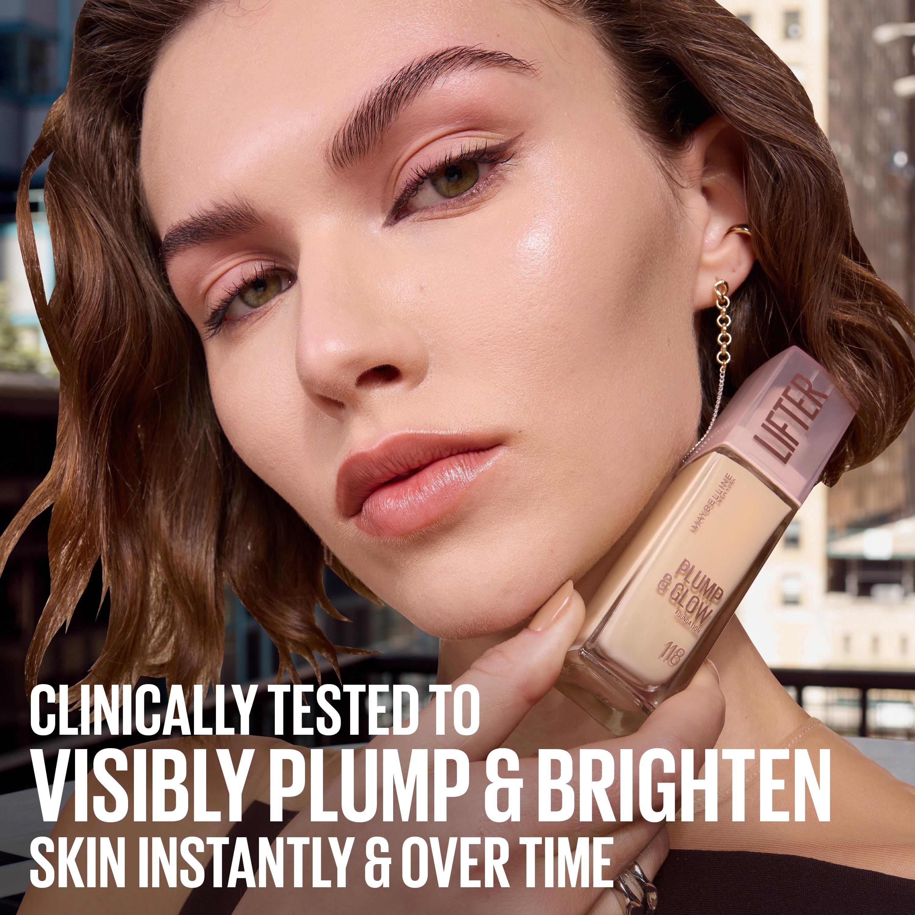Maybelline Lifter Plump & Glow Foundation, Hyaluronic Acid, 340 Warm, 1 Piece
