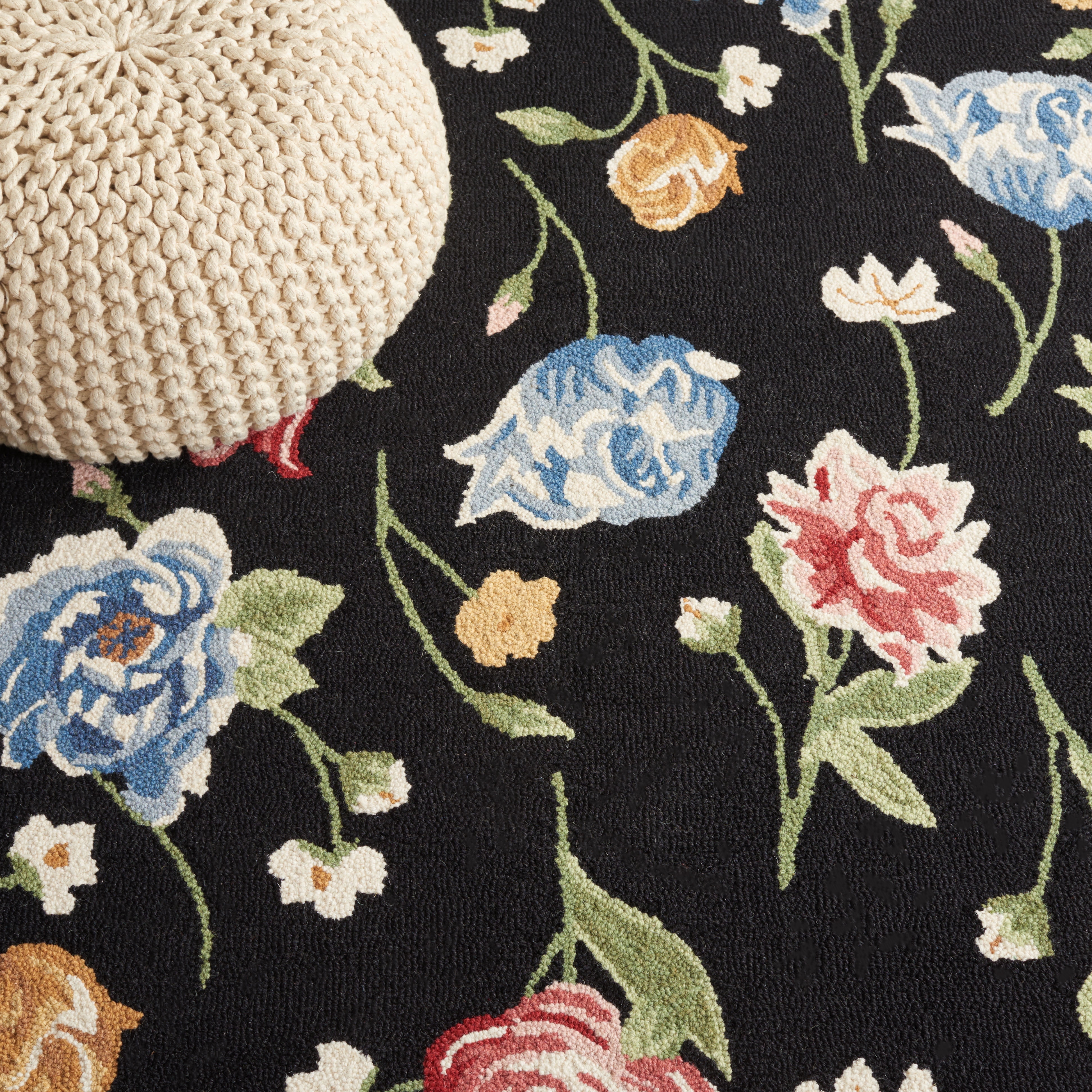 Safavieh Chelsea Cami Floral Area Rug, Black/Red, 6' x 9'