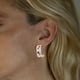 thumbnail image 4 of 1 par de pendientes de aro con forma de tachuela, joyería delicada, elegantes pendientes de flores, joyería para mujer para fiestas y festividades., 4 of 7