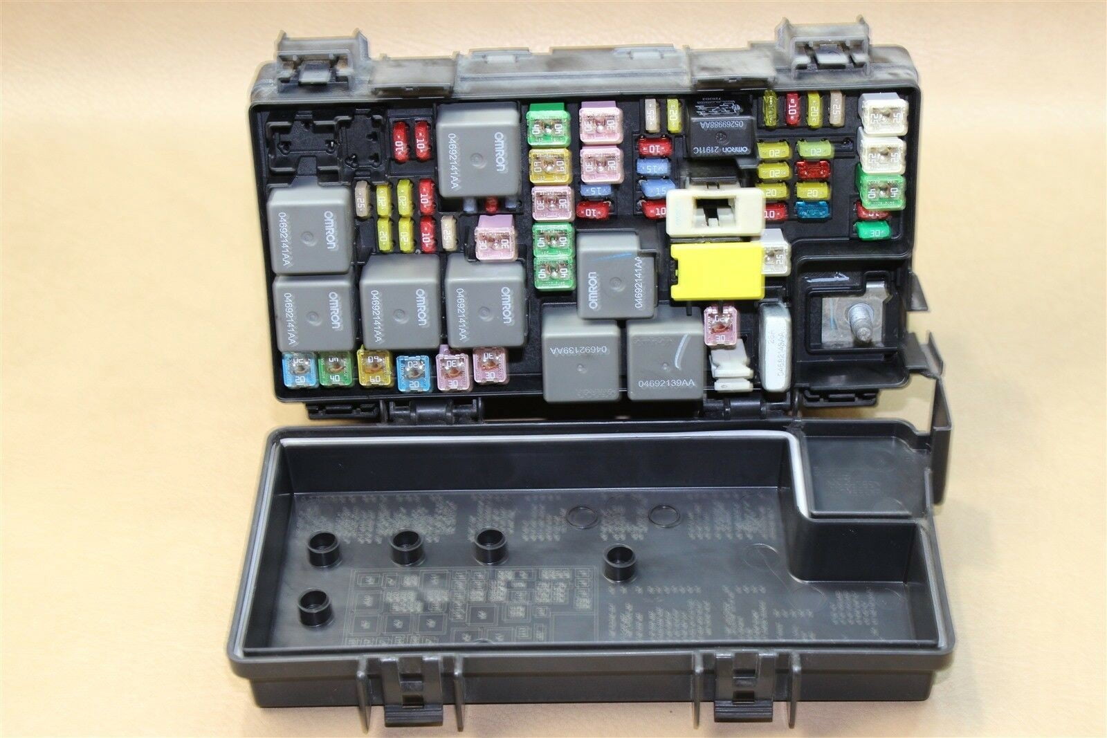 Your Part Source TIPM Fuse Box 56049720 Rebuilt Free VIN Programming for Caravan Journey T&C 2008 2009
