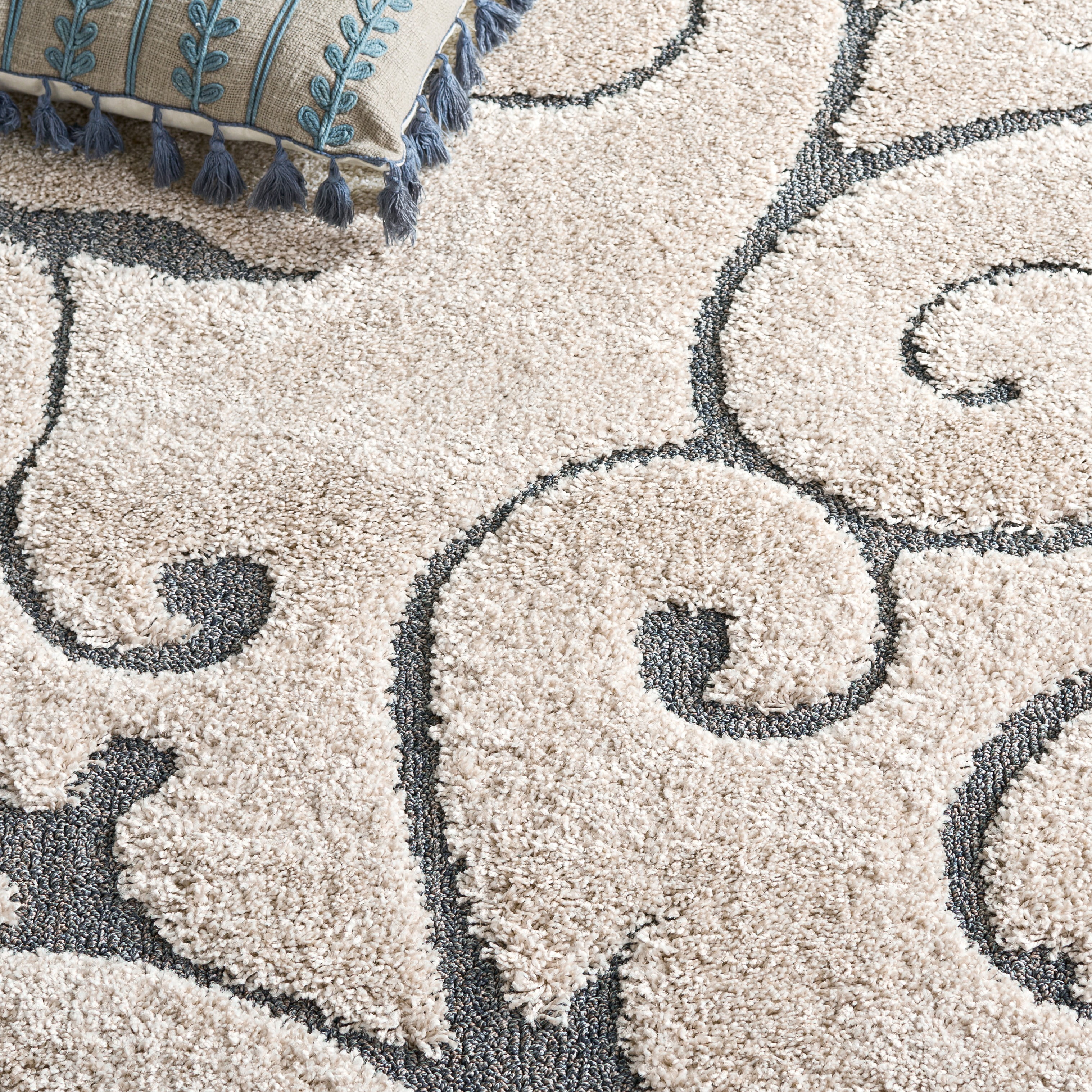 SAFAVIEH Florida Doug Floral Vines Geometric Shag Area Rug, Beige/Blue Grey, 9' x 9' Round - Large - Transitional Modern Design, Beige & Blue Grey, Non-Shedding & Easy Cleaning, Ultra Plush Thick Pil