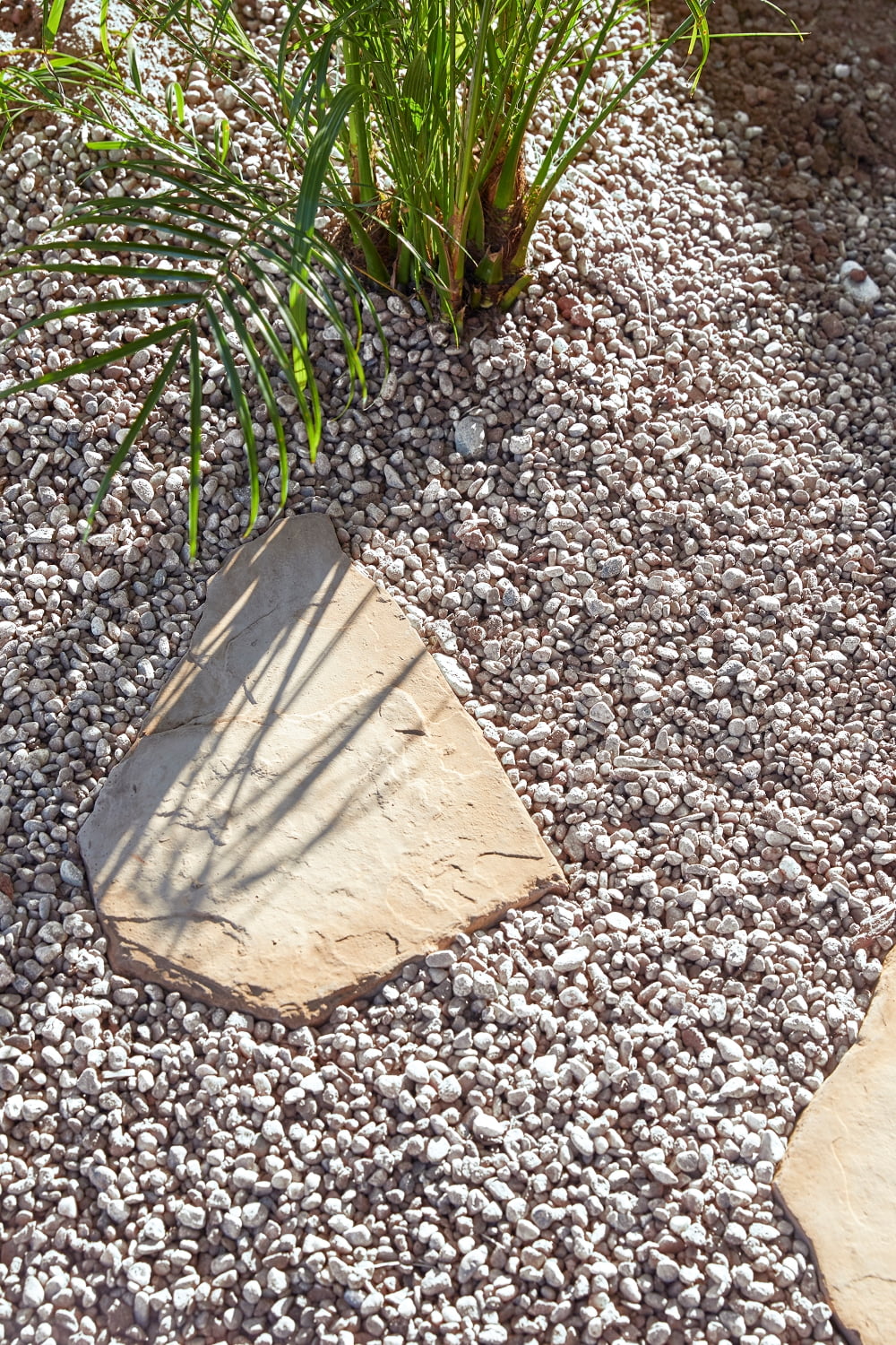 American Countryside All-Purpose Stone, Drainage Rock, 0.5 Cu. ft., Gray
