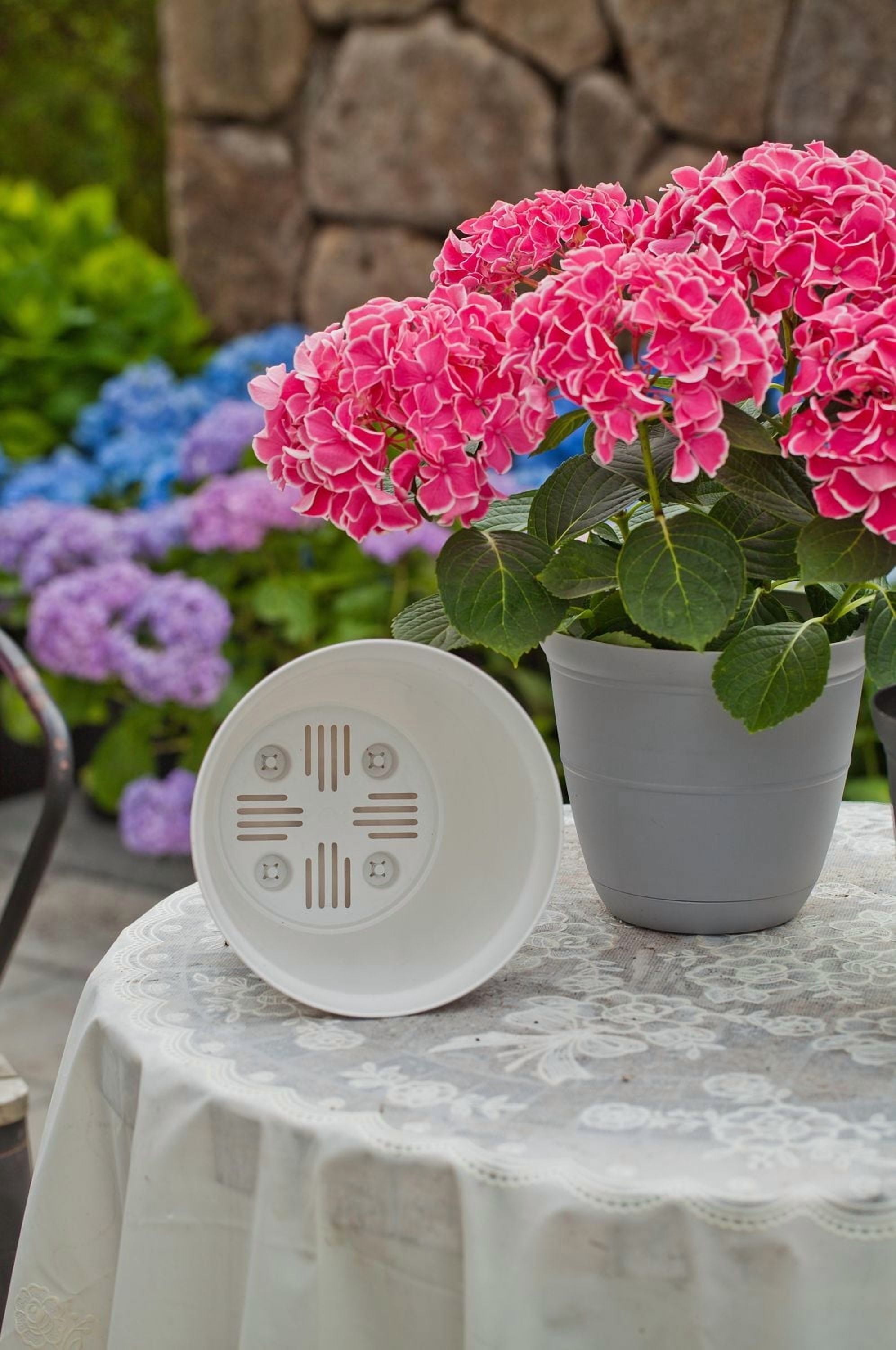 Mainstays Basic bell planter 12 inch White, Classic Design with Attached Tray Durable Weather Resistant, 12" white bottom tray. Durable, lightweight, and weather-resistant.