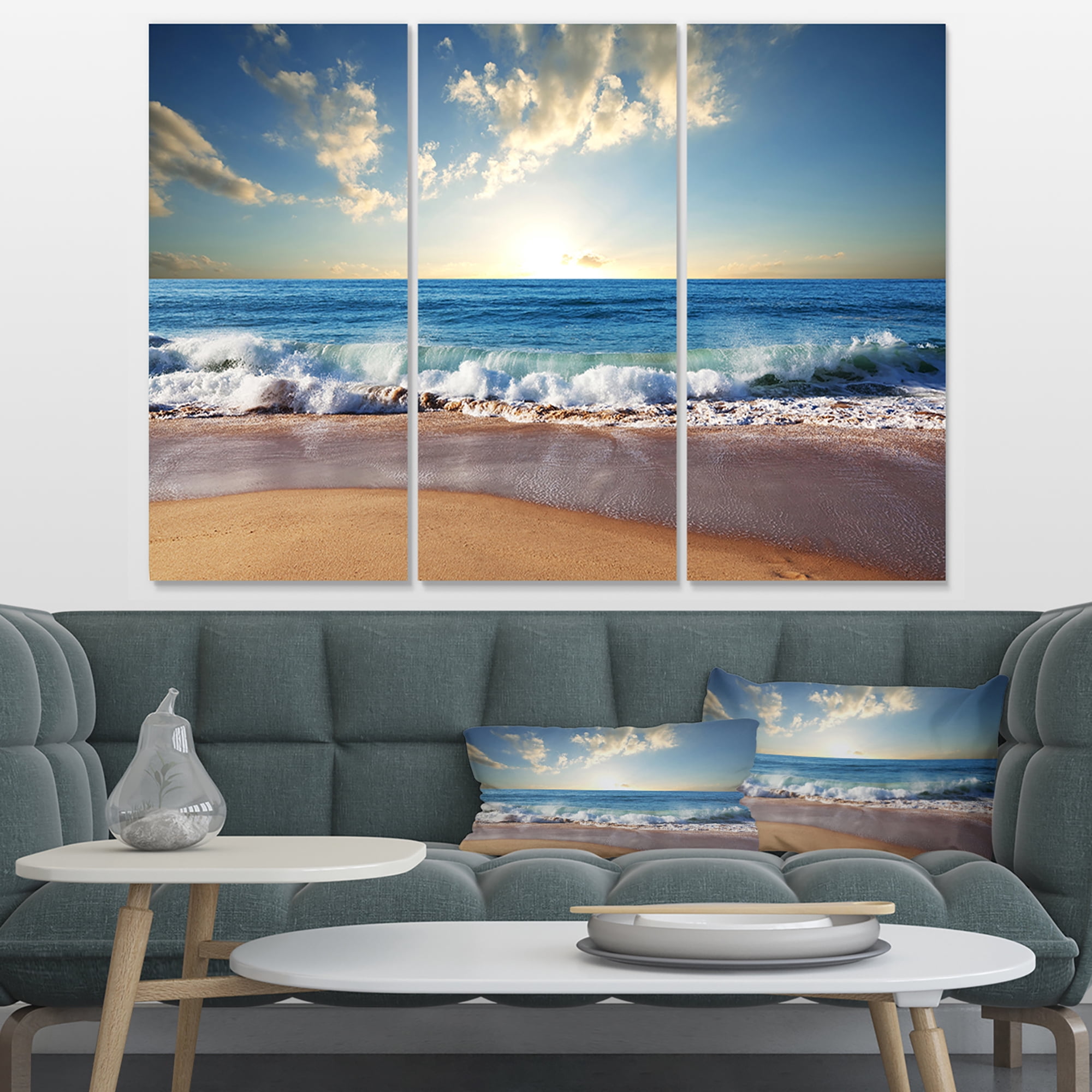 Designart 'Sea Sunset ' Seascape Photography Canvas Art Print