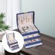 thumbnail image 5 of Organizador de joyas con sección de terciopelo, bandeja de exhibición, cajón de almacenamiento de 3 capas, estuche grande para guardar pendientes, collares, pulseras y relojes. Azul, 5 of 9
