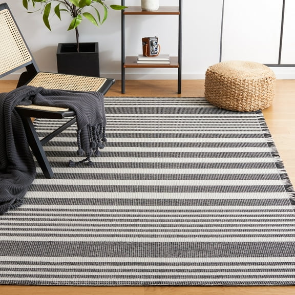 SAFAVIEH Augustine Miah Striped Area Rug, Ivory/Black, 5' x 7'7"
