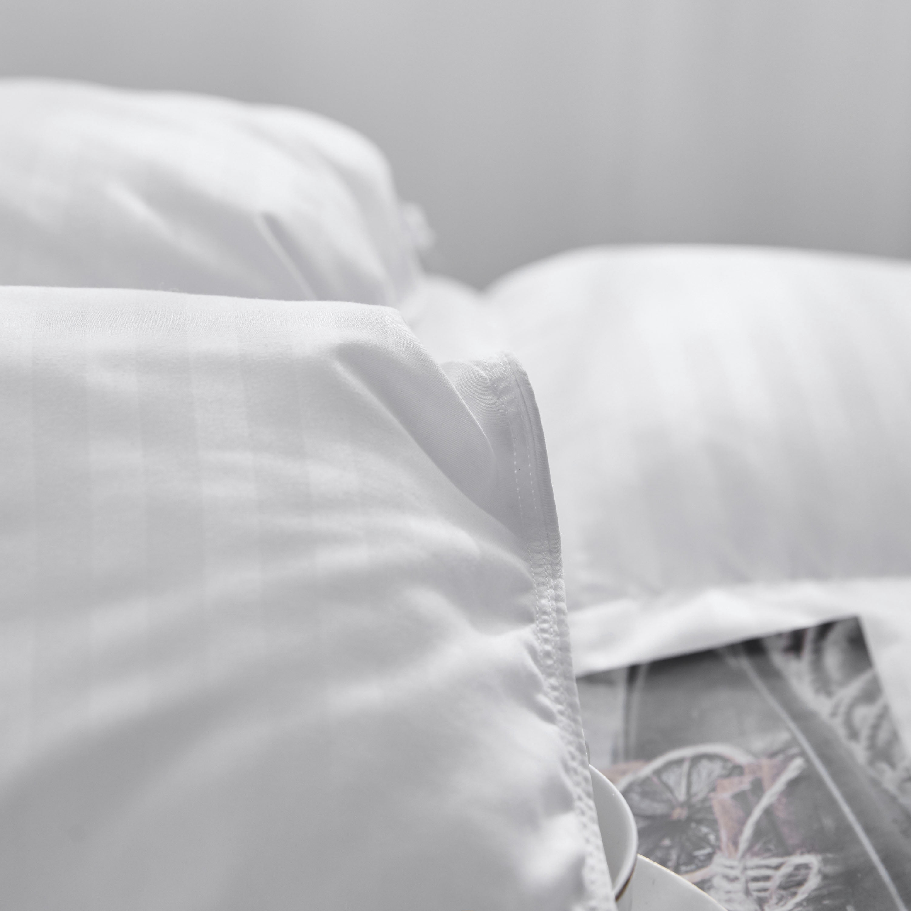Three Geese Duvet Insert Down Alternative Comforter Queen Size, Soft Lightweight Quilted All Season Bedding Comforter with 8 Corner Tabs, Hypoallergenic & Machine Washable ( White  Stripe, 90"X90")