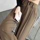 thumbnail image 3 of Pantalón recto de corte relajado y sin arrugas para mujer, 3 of 5