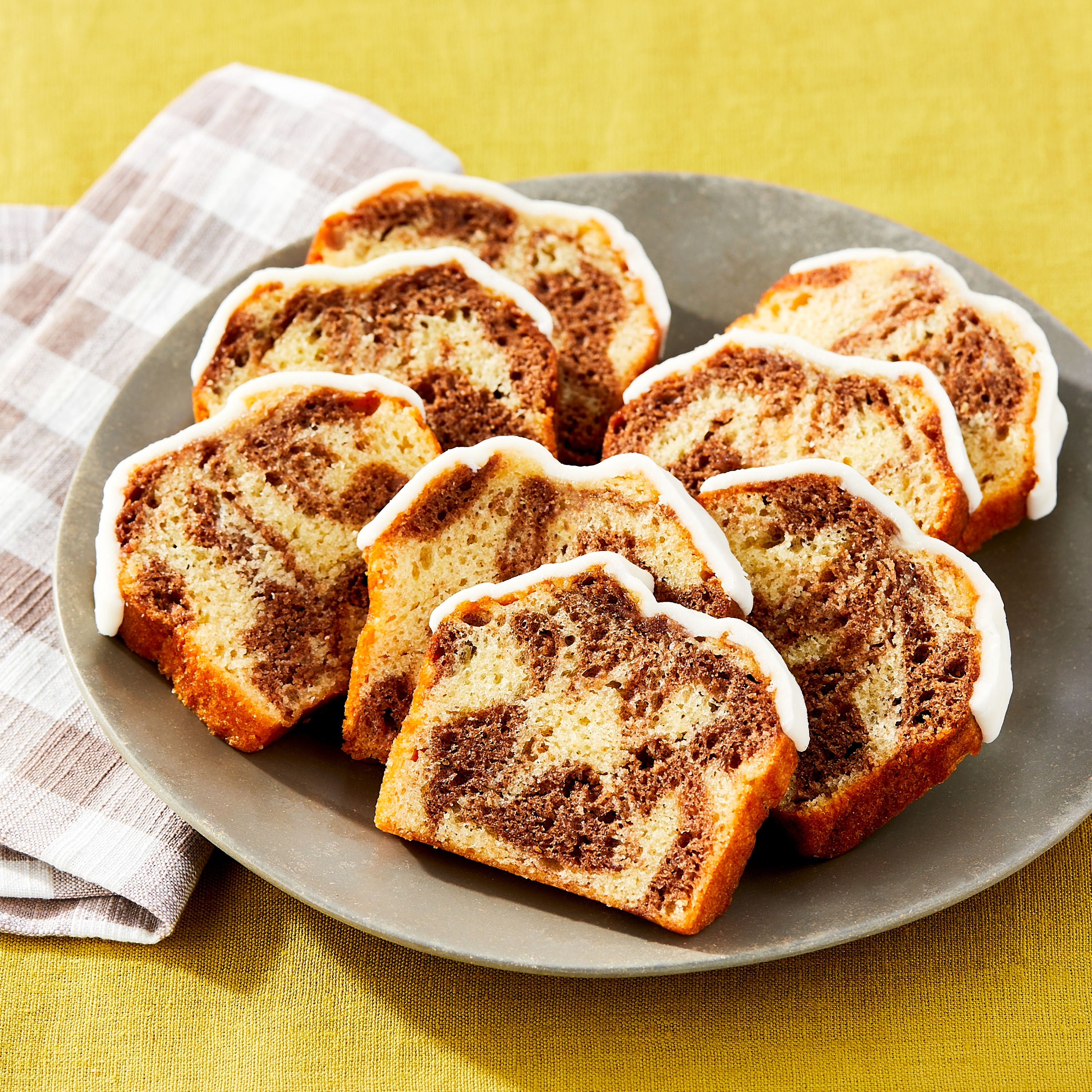 Marketside Iced Cinnamon Sliced Loaf Cake, 14.1 oz, 8 Count