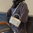 thumbnail image 3 of Bolso cuadrado pequeño de mano de moda con textura de alta calidad para mujer, nuevo bolso de mensajero de hombro brillante y moderno de estilo coreano 2025, 3 of 5